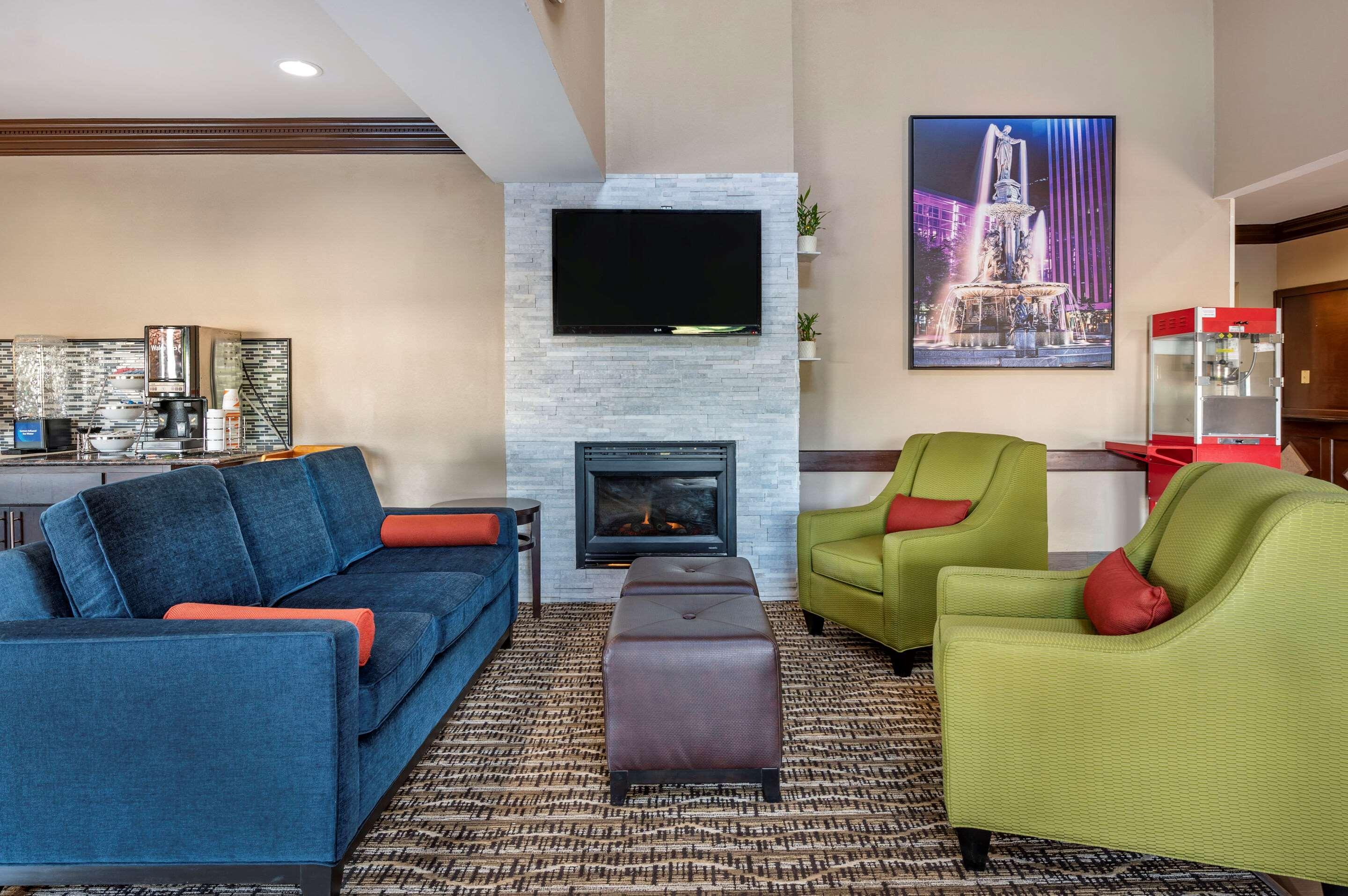Comfort Inn & Suites Cincinnati Exteriér fotografie