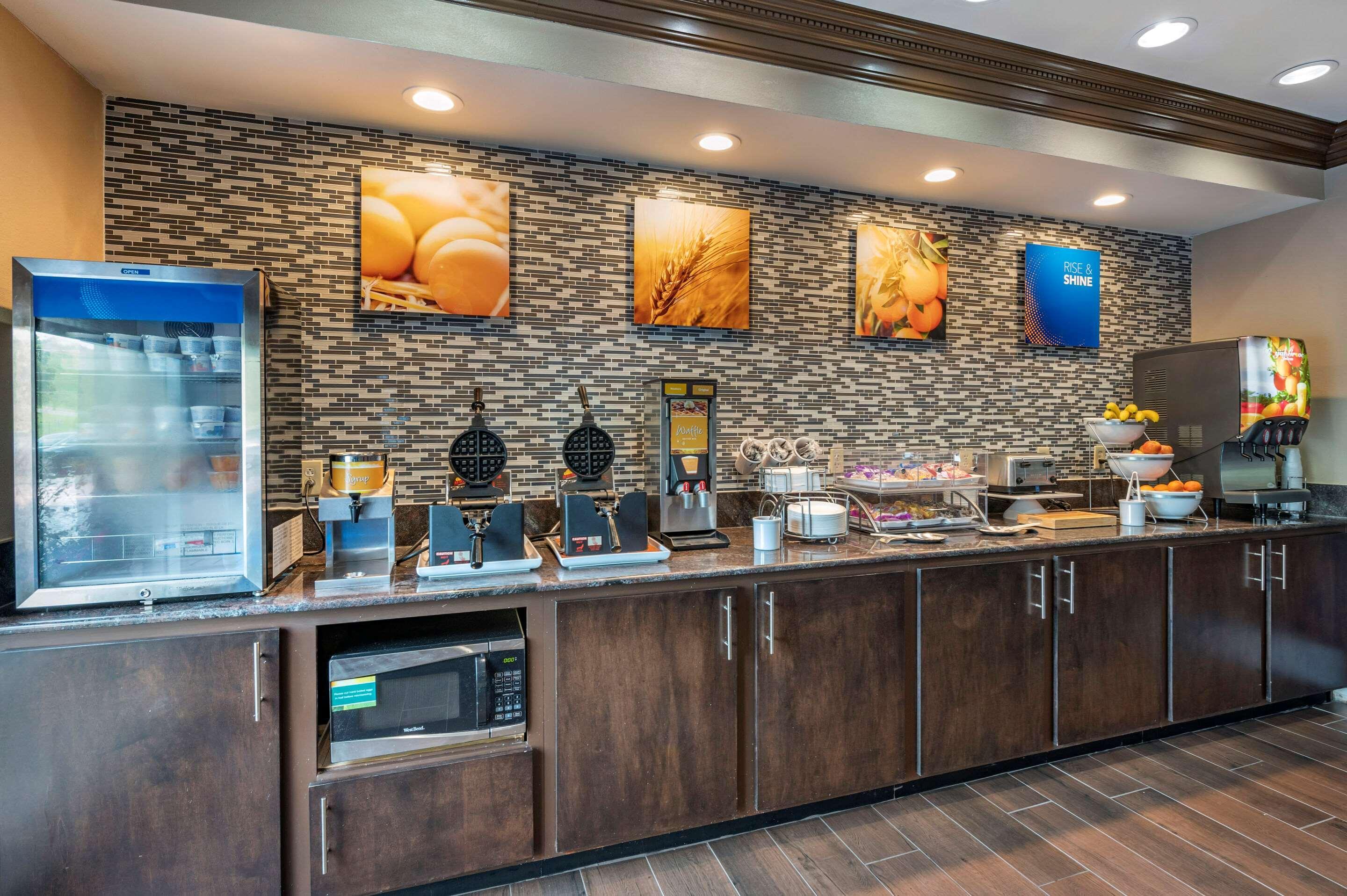 Comfort Inn & Suites Cincinnati Exteriér fotografie