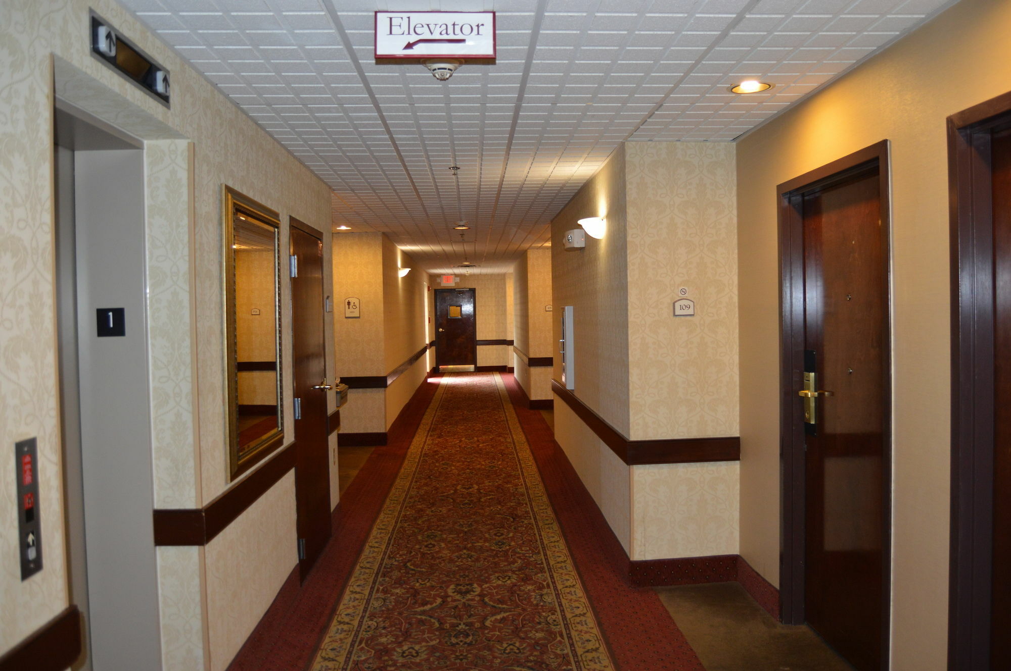 Comfort Inn & Suites Cincinnati Exteriér fotografie